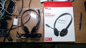 Навушники Наушники ^/--/^ Наушники Trust Primo Chat Headset 21665 № 21010322 ^_^^^ Навушники Trust Primo Chat Headset 21665 No 21010322 - фото фото фото