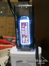 Тестери, мультиметри Тестеры, мультиметры ^/--/^ USB тестер KEWEISI KWS-V /--/ 20 предназначен для измерения параметров USB зарядок, контроля процесса зарядки мобильных телефонов, планшетов и любых других устройств, подключаемых через USB разъем. ^_^^^ USB тестер KEWEISI KWS-V /--/ 20 призначений для вимірювання параметрів USB зарядок, контролю процесу зарядки мобільних телефонів, планшетів і будь-яких інших пристроїв, що підключаються через USB роз'єм. - фото фото фото