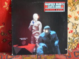 Платівки Пластинки ^/--/^ Manfred Mann&amp;apos;s Earth Band ‎– Somewhere In Afrika   (Arista ‎– AL /--/ 8- 8194, US) EX+/NM- ^_^^^ Manfred Mann&amp;apos;s Earth Band – Somewhere In Afrika (Arista – AL /--/ 8-8194, US) EX+/NM- - фото фото фото