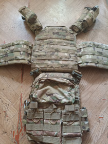 Захист Защита ^/--/^ Бронежилет у зборі з керамічними плитами UkrArmor 6 класу  (Multicam) + підсумки ^_^^^ Бронежилет в сборе с керамическими плитами UkrArmor 6 класса (Multicam) + итоги - фото фото фото