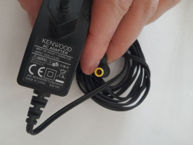 Зарядні пристрої Зарядные устройства ^/--/^ Блок живлення зарядне KenWood 12 /--/ V 0.85 /--/ A ^_^^^ Блок питания зарядное KenWood 12 /--/ V 0.85 /--/ A - фото фото фото