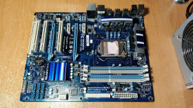 Материнські плати Материнские платы ^/--/^ Материнская плата Gigabyte GA-P /--/ 55-UD /--/ 3     (s /--/ 1156, P /--/ 55 Express, PCI-Ex /--/ 16)#2 ^_^^^ Материнська плата Gigabyte GA-P /--/ 55-UD /--/ 3 (s /--/ 1156, P /--/ 55 Express, PCI-Ex /--/ 16)#2 - фото фото фото