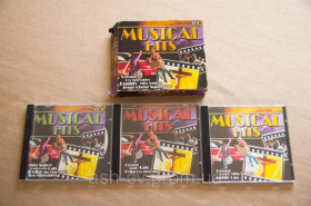 Музичні диски Музыкальные диски ^/--/^ Музичний CD, OLD MUSICAL HITS (3 /--/ cd) ^_^^^ Музыкальный CD, OLD MUSICAL HITS (3 /--/ cd) - фото фото фото