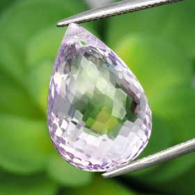Аметист Аметист ^/--/^ Аметист бриолет  22.24 ct  20.х /--/ 14.3 /--/ х /--/ 12.7 mm ^_^^^ Аметист діолет 22.24 ct 20.х /--/ 14.3 /--/ х /--/ 12.7 mm - фото фото фото