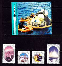 Освоєння космосу Освоение космоса ^/--/^ Космос. Вануату / Vanuatu 1989 г  MNH - блок + марки - АПОЛЛО-17 ^_^^^ Космос. Вануату / Vanuatu 1989 р MNH - блок + марки - АПОЛЛО-17 - фото фото фото