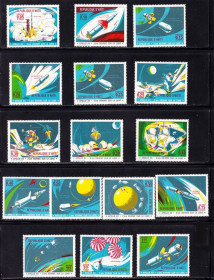 Освоєння космосу Освоение космоса ^/--/^ Космос . Гаити 1971 г  MNH  - зуб. + б/з - 2 /--/ а скана - ^_^^^ Космос. Гаити 1971 г MNH - зуб. + б/з - 2 /--/ а скана - - фото фото фото