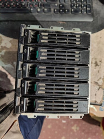 Сервери Серверы ^/--/^ Корзина для серверных дисков Intel A /--/ 49517-005 U /--/ 320 SCSI RAID Cage 5 № 241411105 ^_^^^ Кошик для серверних дисків Intel A /--/ 49517-005 U /--/ 320 SCSI RAID Cage 5 No 241411105 - фото фото фото