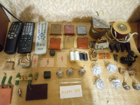 Інші радіокомпоненти Другие радиокомпоненты ^/--/^ Радиохлам - 297 ^_^^^ Радіохлам - 297 - фото фото фото