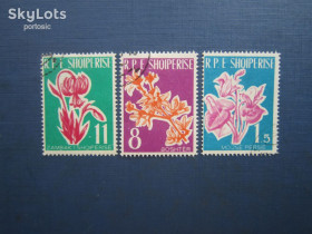 Флора Флора ^/--/^ 3 марки повна серія Албанія 1961 флора квіти гаш КЦ 5 $ ^_^^^ 3 марки полная серия Албания 1961 флора цветы гаш КЦ 5 $ - фото фото фото