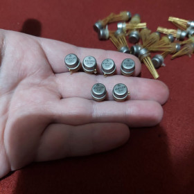 Мікросхеми Микросхемы ^/--/^ Микросхеми К /--/ 140 /--/ УД /--/ 6, новые, метал,. Смотрите фото/описание. Лот 1 шт. ^_^^^ Мікросхемі К /--/ 140 /--/ УД /--/ 6, нові, метал, позолота. Дивіться фото / опис. Лот 1 шт. - фото фото фото