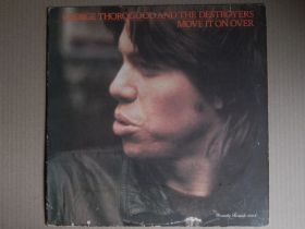Платівки Пластинки ^/--/^ George Thorogood And The Destroyers ‎– Move It On Over  (Rounder Records ‎– 3024, US) EX+/EX+ ^_^^^ George Thorogood And The Destroyers – Move It On Over (Rounder Records – 3024, US) EX+/EX+ - фото фото фото
