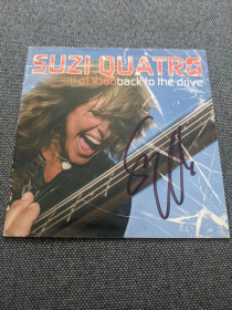 Музичні диски Музыкальные диски ^/--/^ Автограф Suzi Quatro . Обкладинка від диска Back to the drive ^_^^^ Автограф Suzi Quatro. Обложка от диска Back to the drive - фото фото фото