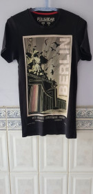 Футболки, майки Футболки, майки ^/--/^ Футболка &amp;quot;Pull &amp; Bear&amp;quot;  (100% cotton, S) б/у ^_^^^ Футболка &amp;quot; Pull &amp; Bear&amp;quot; (100% cotton, S) б/у - фото фото фото