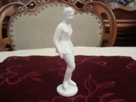 Статуетки, Скульптури, Фігурки, Фарфор Статуэтки, Скульптуры, Фигурки, Фарфор ^/--/^ СТАТУЭТКА СССР 1960 ГОДОВ " ФИГУРИСТКА " ПЛАСТИК ^_^^^ СТАТУЕТКА СРСР 1960 РОКІВ " ФІГУРИСТКА " ПЛАСТИК - фото фото фото