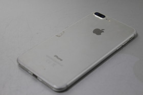 Apple iPhone Apple iPhone ^/--/^ Мобильный телефон №2862  Apple iPhone 7 Plus  32 /--/ GB  A /--/ 1784 ^_^^^ Мобільний телефон No /--/ 2862 Apple iPhone 7 Plus 32 /--/ GB A /--/ 1784 - фото фото фото