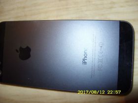 Корпуса на iPhone Корпуса на iPhone ^/--/^ Задняя крышка АЙФОНА 5 /--/ s , фирменная , в отличном состоянии ^_^^^ Задня кришка АЙФОНА 5 /--/ s, фірмова, у відмінному стані - фото фото фото