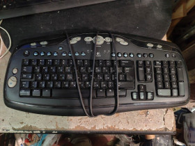 Клавіатури Клавиатуры ^/--/^ Мультимедийная брендовая клавиатура Logitech Media Y-BH /--/ 52 PS/2 № 241809100 ^_^^^ Мультимедійна брендова клавіатура Logitech Media Y-BH /--/ 52 PS/2 No 241809100 - фото фото фото