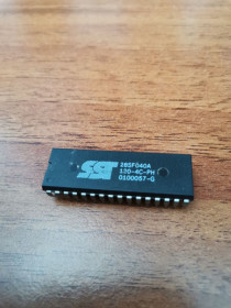 Мікросхеми Микросхемы ^/--/^ Микросхема памяти SST 28 /--/ SF /--/ 040 /--/ A-120-4 /--/ C-PH - фото фото фото