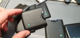 Комплектуючі для корпусів Комплектующие для корпусов ^/--/^ Кришка до SONY ERICSSON W /--/ 960 Оригінал        (Service) ^_^^^ Крышка к SONY ERICSSON W /--/ 960 Оригинал - фото фото фото