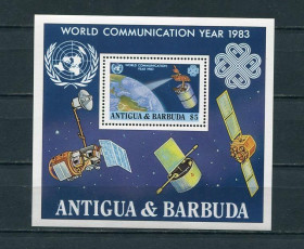 Освоєння космосу Освоение космоса ^/--/^ Антигуа и Барбуда Antigua and Barbuda Космос Mi Bl 70 World CommunicationsMNH Cv 12 ^_^^^ Антигуа і Барбуда Antigua and Barbuda Космос Mi Bl 70 World CommunicationsMNH Cv 12 - фото фото фото