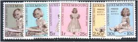 Бенілюкс Бенилюкс ^/--/^ ZM Люксембург 1960 г NNH ^_^^^ ZM Люксембург 1960 NNH - фото фото фото