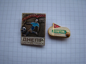 Спортивні Спортивные ^/--/^ Значок футбол, футбольный клуб Днепр и Спартак. ^_^^^ Значок футбол, футбольний клуб Спартак, Дніпро і ЦСКА. - фото фото фото