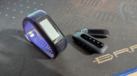 Розумні годинники (Smart watch) Умные часы (Smart watch) ^/--/^ Garmin Vivosmart HR+  i Garmin Fitbit One Active  немую зарядок    Від 1 грн - фото фото фото