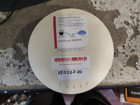 Маршрутизатори Маршрутизаторы ^/--/^ Wi-Fi точка доступа Fortinet FAP-221 /--/ C-U № 25030720 ^_^^^ Wi-Fi точка доступу Fortinet FAP-221 /--/ C-U No 25030720 - фото фото фото