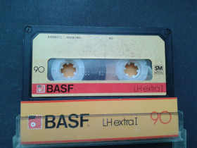 Касети Кассеты ^/--/^ Аудиокассета BASF LH extraI 90 ^_^^^ Аудіокасет BASF LH extraI 90 - фото фото фото