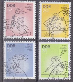 НДР, ФРН ГДР, ФРГ ^/--/^ ГДР 1975 ДЕТСКАЯ СПАРТАКИАДА ЮНОШЕСКИЕ СПОРТИВНЫЕ ИГРЫ ПЛАВАНИЕ АТЛЕТИКА БЕГ ГИМНАСТИКА Mi.2065-2068 ^_^^^ НДР 1975 ДИТЯЧА СПАРТАКИАДА ЮНОШЕСЬКІ СПОРТИВНІ ІГРИ ПЛАВАННЯ АТЛЕТИКА БЕГ ГІМНАСТИКА Mi.2065-2068 - фото фото фото