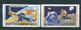 Освоєння космосу Освоение космоса ^/--/^ Джибути Djibouti Mi  138 -139  IMP ASTP Apollo MNH Cv 32.00 7.0 Дефект сканера снизу на двух марках ^_^^^ Джибуті Djibouti Mi 138 -139 IMP ASTP Apollo MNH Cv 32.00 7.0 Дефект сканера знизу на двох марках - фото фото фото