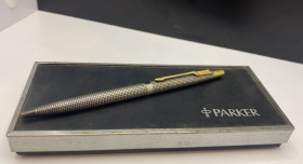 Канцтовари Канцтовары ^/--/^ 6 /--/ lt /--/ 479 Шариковая ручка Parker 75 Cisele Sterling Silver 925  (Made in USA) ^_^^^ Шарикова ручка Parker 75 Cisele Sterling Silver 925 (Made in USA) - фото фото фото