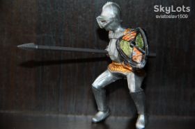 Фігурки, солдатики Фигурки, солдатики ^/--/^ рыцарь всадник с копьем 65-70 /--/ мм PLAHO - MAROLIN ГДР ^_^^^ лицар вершник з списом 65-70 /--/ мм PLAHO - MAROLIN НДР - фото фото фото