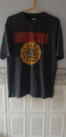 Футболки, майки Футболки, майки ^/--/^ Футболка &amp;quot;Soundgarden&amp;quot;  (100% cotton, L, Bangladesh) ^_^^^ Футболка &amp;quot;Soundgarden&amp;quot; (100% cotton, L, Bangladesh) - фото фото фото