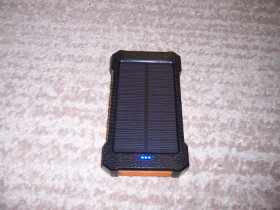 Зовнішні акумулятори (Power Bank) Внешние аккумуляторы (Power Bank) ^/--/^ Портативний зарядний пристрій 10000 /--/ mAh Power Bank ^_^^^ Портативное зарядное устройство 10000 /--/ m Ah Power Bank - фото фото фото
