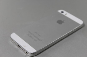 Apple iPhone Apple iPhone ^/--/^ Мобильный телефон №2911  Apple iPhone 5 /--/ S 16 /--/ GB A /--/ 1457 Silver ^_^^^ Мобільний телефон No /--/ 2911 Apple iPhone 5 /--/ S 16 /--/ GB A /--/ 1457 Silver - фото фото фото