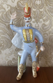 Статуетки, Скульптури, Фігурки, Фарфор Статуэтки, Скульптуры, Фигурки, Фарфор ^/--/^ Статуэтка &amp;quot;Гусар&amp;quot; 24 см Коростень ^_^^^ Статуетка &amp;quot;Гусар &amp;quot; 24 см Коростень - фото фото фото