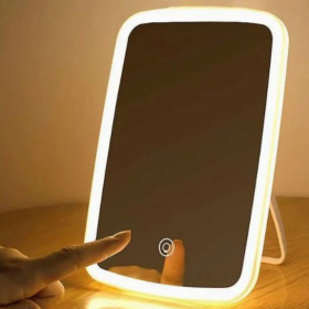 Дзеркальця Зеркальца ^/--/^ Сенсорное LED зеркало для макияжа ^_^^^ Машинка триммер 4 /--/ в /--/ 1 VGR - фото фото фото
