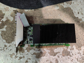 Відеокарти Видеокарты ^/--/^ Видеокарта Inno /--/ 3 /--/ D GeForce 8400 GS N /--/ 84 /--/ GS-4 /--/ SDV-C /--/ 2 /--/ BX 512 /--/ MB PCI-E № 250702101 ^_^^^ Відеокарта Inno /--/ 3 /--/ D GeForce 8400 GS N /--/ 84 /--/ GS-4 /--/ SDV-C /--/ 2 /--/ BX 512 /--/ MB PCI-E No 250702101 - фото фото фото