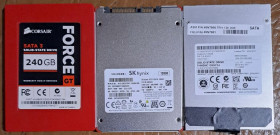 Твердотільні SSD-накопичувачі Твердотельные SSD-накопители ^/--/^ 3 /--/ шт  SSD Corsair 240 /--/ gb. Hynix 128 /--/ gb..Toshiba 128 /--/ gb  несправні ^_^^^ SSD Corsair 240 /--/ gb. Hynix 128 /--/ gb. Toshiba 128 /--/ gb неисправны - фото фото фото