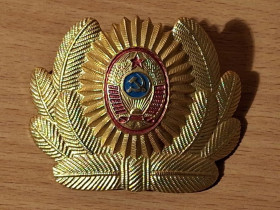 Знаки товариств і організацій Знаки обществ и организаций ^/--/^ Знак Кокарда МВД милиции СССР ^_^^^ Знак Кокарда МВС міліції СРСР - фото фото фото