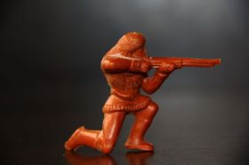 Фігурки, солдатики Фигурки, солдатики ^/--/^ траппер стреляющий с колена с ружья TIM-MEE 65-70 /--/ мм ОРИГИНАЛ сделано в США ^_^^^ траппер стріляючий з коліна з рушниці TIM-MEE 65-70 мм Орігінал зроблено в США - фото фото фото