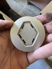 Інше Другое ^/--/^ Ковпачок для титану для Renault ^_^^^ Колпачок для титана для Renault - фото фото фото
