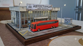 Машинки, залізні дороги, треки Машинки, железные дороги, треки ^/--/^ Автобус Mercedes-Benz - фото фото фото