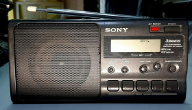 Радіоприймачі Радиоприемники ^/--/^ Радіо приймач  SONY ICF-M /--/ 350 /--/ S Японія. Вінтаж.  Гарна чутливість ^_^^^ Радио приемник SONY ICF-M /--/ 350 /--/ S Япония. Винтаж. Хорошая чувствительность - фото фото фото