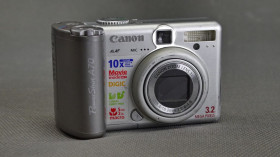 Canon Canon ^/--/^ Цифровой фотоаппарат Canon Power Shot A /--/ 70 3.2 /--/ Mpix +  x /--/ 3.0 Canon lens НЕСПРАВНИЙ Вживане ^_^^^ Canon Power Shot A /--/ 70 3.2 /--/ Mpix + x /--/ 3.0 Canon lens - фото фото фото