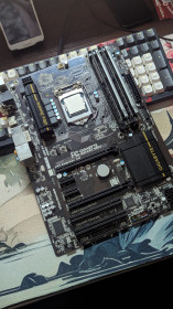 Системні блоки, ПК Системные блоки, ПК ^/--/^ Материнка GIGABYTE GA-Z /--/ 87-HD /--/ 3+Core I /--/ 5-4440+память kingston 16 /--/ GB DDR /--/ 3 1600 /--/ MHz - фото фото фото