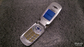 Samsung Samsung ^/--/^ Ретро ностальгія Samsung SGH-A /--/ 800 A /--/ 800 2002 /--/ р робочий і телефонує! ^_^^^ Ретро ностальгия Samsung SGH-A /--/ 800 A /--/ 800 2002 /--/ г рабочий и звонит! - фото фото фото