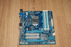 Материнські плати Материнские платы ^/--/^ Материнська плата Gigabyte GA-B /--/ 75 /--/ M-D /--/ 3 /--/ H      (s /--/ 1155 + Процесор i /--/ 5 3450 ^_^^^ Материнская плата Gigabyte GA-B /--/ 75 /--/ M-D /--/ 3 /--/ H (s /--/ 1155 + Процессор i /--/ 5 3470 - фото фото фото