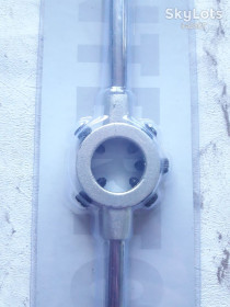 Інший інструмент Другой инструмент ^/--/^ Тримач для плашок 25 х 9 INTERTOOL SD-8413 ^_^^^ Держатель для плашек 25 х 9 INTERTOOL SD-8413 - фото фото фото